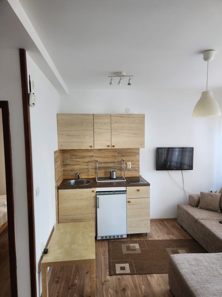 eac465a4-c19b-4bc7-baa9-fc2b4dc35a19